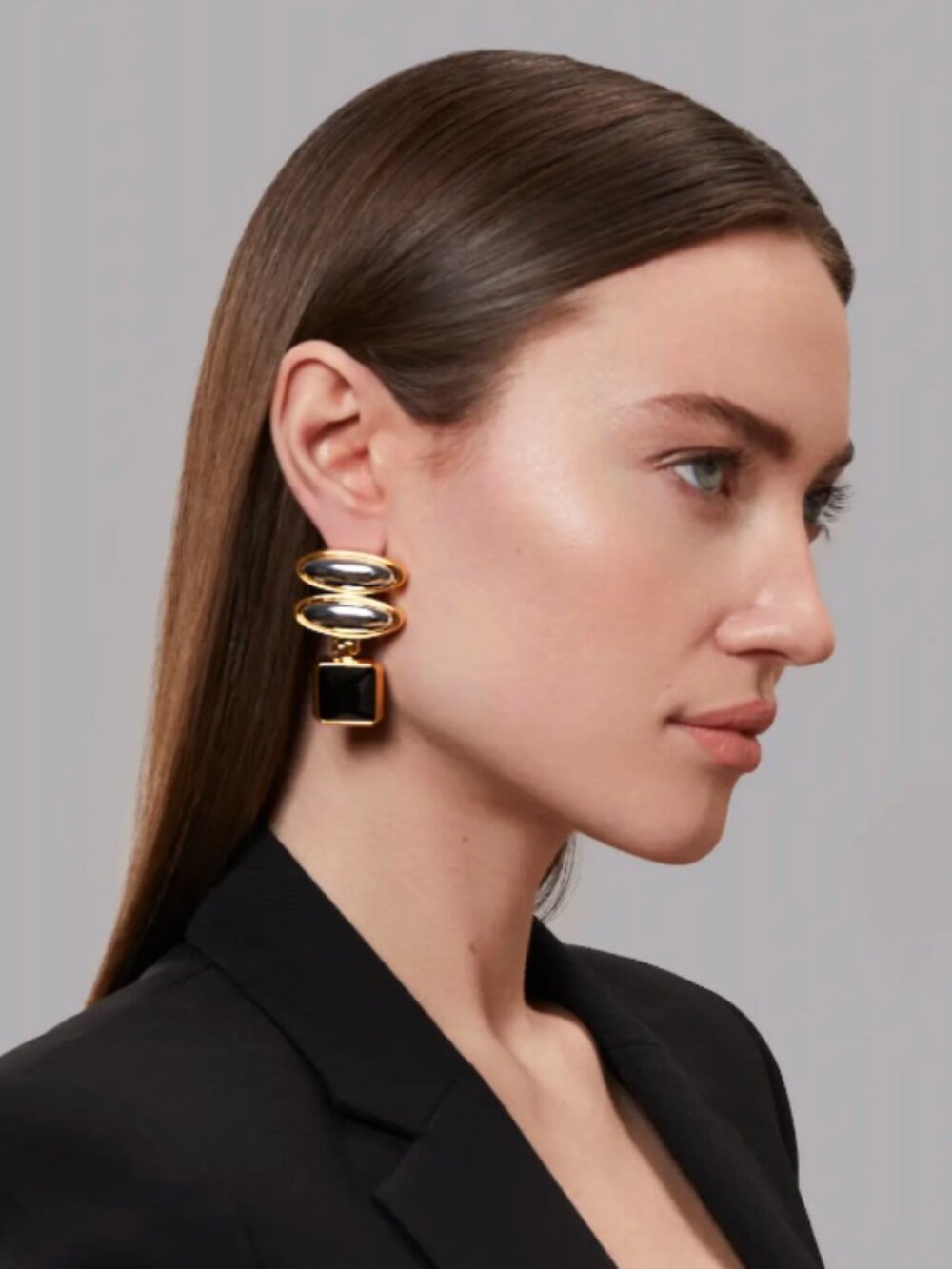Never-Worn Pantheon Art Deco Earrings in 18k Gold